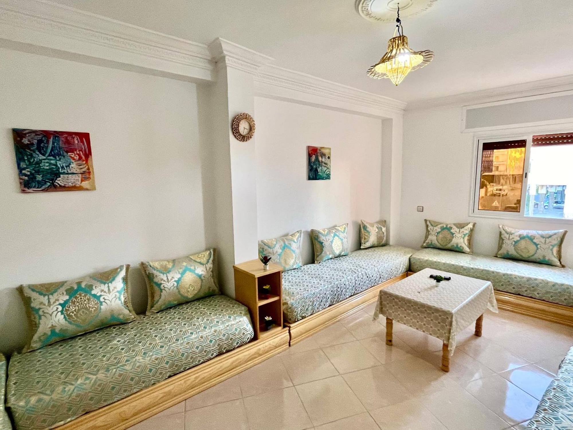 Moderno Apartamento En El Centro , A 3 Min Del Mar Llll アシラー エクステリア 写真
